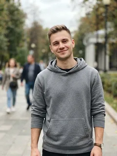 Исходное фото: мужчина, 25 лет